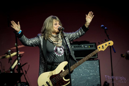 Rock goddess Suzi Quatro